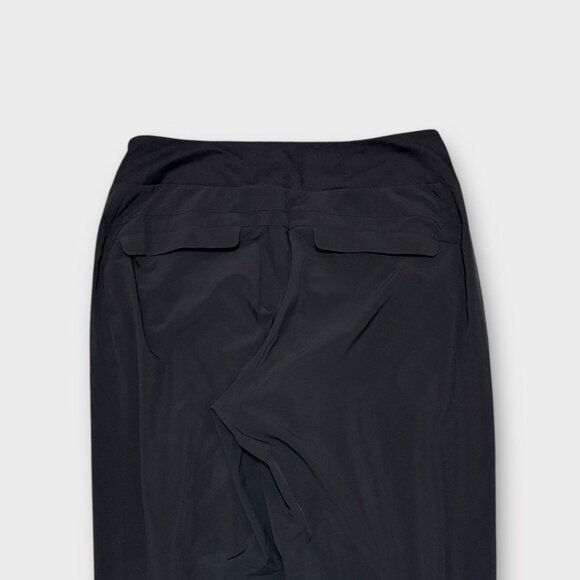 Athleta Soho Jogger 10 Black Pockets Active Travel Casual Athleisure EUC Pants - Picture 6 of 9